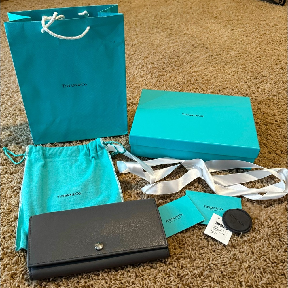 Tiffany and Co continental wallet in silvergray